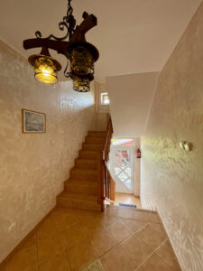 OFERTA SPRZEDAŻY: DOM Z DUSZĄ I POTENCJAŁEM W NOWĘCINIE