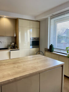 OFERTA SPRZEDAŻY: DOM Z DUSZĄ I POTENCJAŁEM W NOWĘCINIE