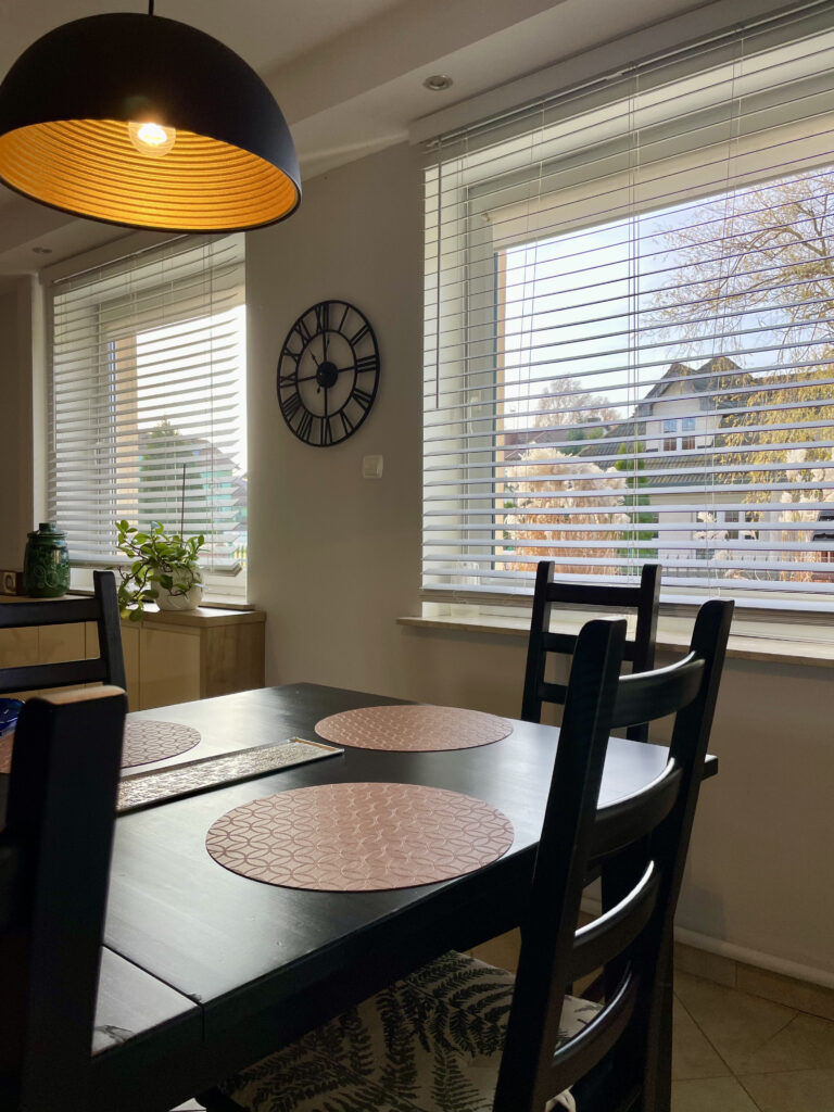 OFERTA SPRZEDAŻY: DOM Z DUSZĄ I POTENCJAŁEM W NOWĘCINIE