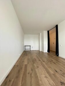 2 pokojowe mieszkanie ul. Emilii Plater z balkonem miejscem postojowym oraz komórką lokatorską