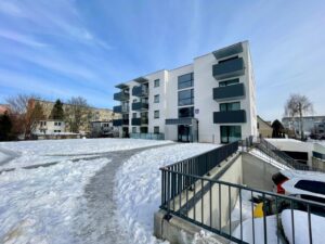 2 pokojowe mieszkanie ul. Emilii Plater z balkonem miejscem postojowym oraz komórką lokatorską