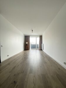 2 pokojowe mieszkanie ul. Emilii Plater z balkonem miejscem postojowym oraz komórką lokatorską