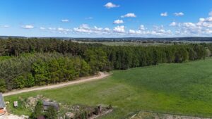 Działka o powierzchni 3231 m2 położona Czarnówko